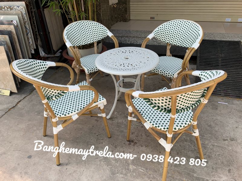 ghe-nhua-gia-may-cafe-gia-re