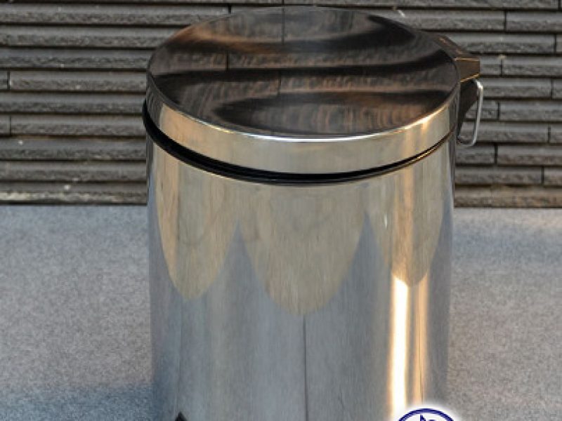 thung-rac-inox-dap-chan-tien-dung-nhieu-dung-tich-lua-chon-nhua-dai-thanh