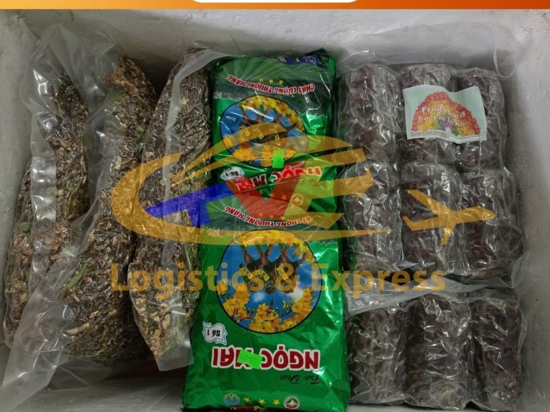 gui-hang-di-my-va-canada-gia-tot-goi-ngay-tien-viet