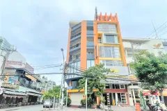 Cho thuê tòa góc 561A Nguyễn Thị Thập Q7 ngang 7x20 giá 150tr