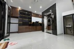 Nhà lô góc 6 tầng gần Hồ Tây, giá cắt lỗ chỉ 11 tỷ