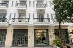 Nhà mới có thang máy tại Quận 12, TP.HCM