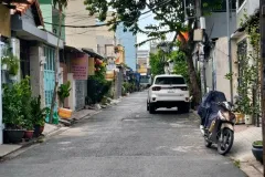 Nhà mặt tiền kinh doanh gần 2 trường ĐH Q12, giá 6.x tỷ