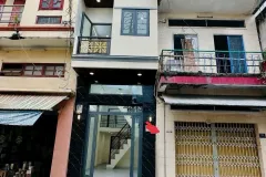 Nhà mặt tiền hẻm xe hơi tại Quận 7, TP.HCM