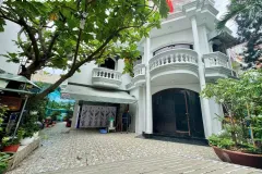 Bán biệt thự 3 tầng tại Quận 7, TP.HCM