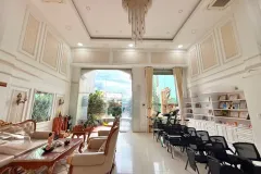 Bán tòa nhà mặt phố tại Quận 12, TP.HCM