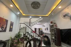 Nhà đẹp giá rẻ sát Sân Golf Tân Sơn Nhất