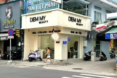 SANG NHƯỢNG TIỆM NAIL – MI – GỘI TRÊN TRỤC ĐƯỜNG CHÍNH MẶT TIỀN GÓC 687 LẠC