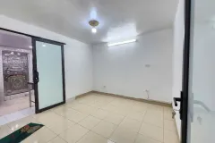 Bán căn hộ tập thể tầng 1 tại Quỳnh Mai, Hai Bà Trưng