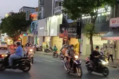 Bán nhà mặt tiền Nguyễn Duy Dương, Quận 5, TP.HCM