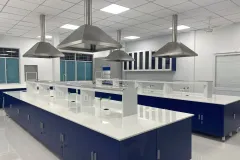 Bàn thí nghiệm chất lượng cao từ; TTFurniture Group tại Thành phố Hồ Chí Minh