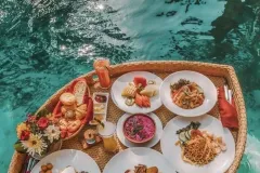 Khay nổi nhựa hồ bơi tại TP.HCM