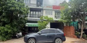 MẶT TIỀN KINH DOANH SẦM UẤT Q7 – KẾT NỐI TRẦN XUÂN SOẠN, HUỲNH TẤN PHÁT – CHỈ