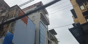 Cho thuê nhà 7 tầng tại Tây Hồ, Hà Nội