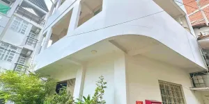 Bán biệt thự 3 mặt tiền tại Quận 10, TP.HCM