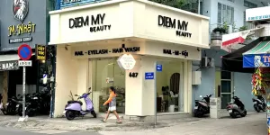 SANG NHƯỢNG TIỆM NAIL – MI – GỘI TRÊN TRỤC ĐƯỜNG CHÍNH MẶT TIỀN GÓC 687 LẠC