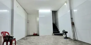 Bán nhà Măt tiền  Văn Cao - gần chợ Tân Hương, 3,6x8m, 4 Tầng - 3 PN, HĐT 12tr,