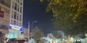 CHỦ GỬI NHÀ 3 TẦNG -HẺM 6M -NHỈNH 4 T.Ỷ