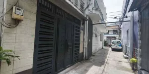 Bán nhà 48m2 Bình Long, Tân Phú, 2 tầng, 2PN, hướng Nam, sổ hồng riêng nhĩnh 4đ