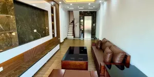 Bán nhà 5 tầng thang máy Lê Đại Hành, 38m2, 14 tỷ