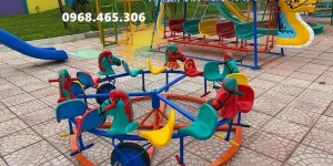 Đu quay đạp chân trẻ em tại TP.HCM